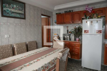 Casa à venda com 180m², 4 quartos e 1 vaga Casa à venda com 180m², 4 quartos e 1 vagaCozinha