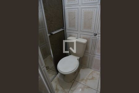 Casa à venda com 180m², 4 quartos e 1 vaga Casa à venda com 180m², 4 quartos e 1 vagaBanheiro