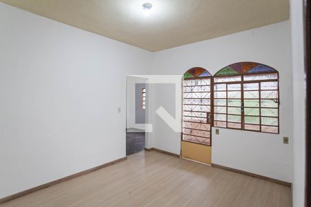 Sala  de casa para alugar com 1 quarto, 105m² em Jardim Guanabara, Belo Horizonte