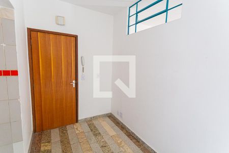 Sala de apartamento para alugar com 2 quartos, 42m² em Lagoinha, Belo Horizonte