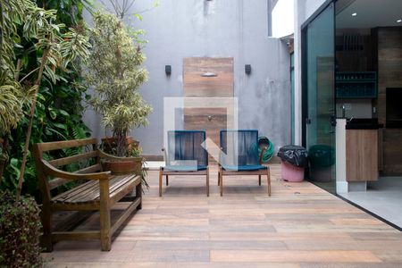Casa à venda com 470m², 3 quartos e 4 vagas Casa à venda com 470m², 3 quartos e 4 vagasEspaço Piscina