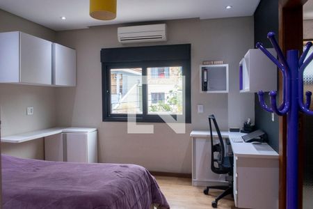Casa à venda com 470m², 3 quartos e 4 vagas Casa à venda com 470m², 3 quartos e 4 vagasQuarto 2