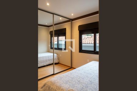 Casa à venda com 470m², 3 quartos e 4 vagas Casa à venda com 470m², 3 quartos e 4 vagasQuarto 1