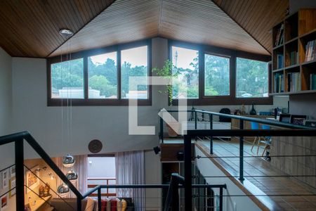 Casa à venda com 470m², 3 quartos e 4 vagas Casa à venda com 470m², 3 quartos e 4 vagasMezanino