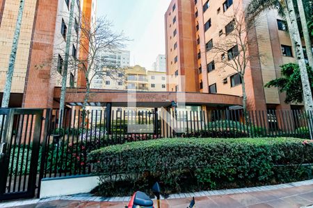 Apartamento para alugar com 78m², 3 quartos e 1 vaga Apartamento para alugar com 78m², 3 quartos e 1 vagaFachada