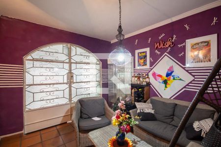 Sala de Estar de casa à venda com 2 quartos, 132m² em Quitaúna, Osasco