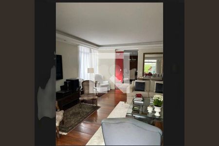 Casa à venda com 4 quartos, 350m² em Bela Aliança, São Paulo