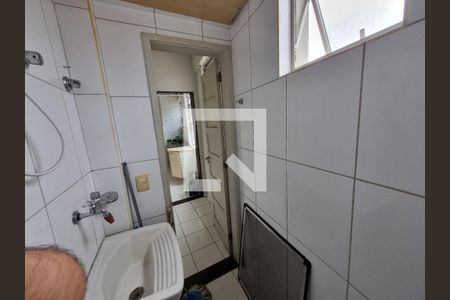 Apartamento à venda com 78m², 2 quartos e 2 vagasBanheiro de serviço