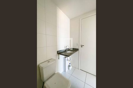 Apartamento para alugar com 35m², 2 quartos e sem vaga Apartamento para alugar com 35m², 2 quartos e sem vagaBanheiro