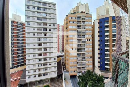 Vista da Suíte  de apartamento à venda com 1 quarto, 52m² em Centro, Campinas
