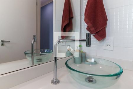 Apartamento para alugar com 48m², 2 quartos e 2 vagas Apartamento para alugar com 48m², 2 quartos e 2 vagasBanheiro