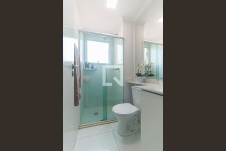 Apartamento para alugar com 48m², 2 quartos e 2 vagas Apartamento para alugar com 48m², 2 quartos e 2 vagasBanheiro