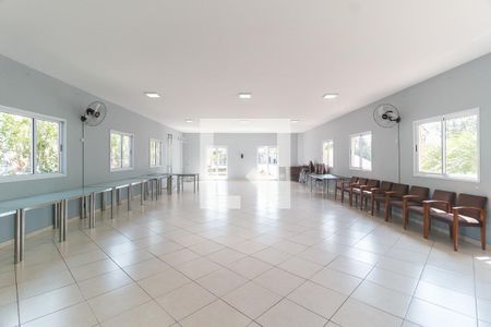 Apartamento para alugar com 48m², 2 quartos e 2 vagas Apartamento para alugar com 48m², 2 quartos e 2 vagasÁrea comum - Salão de festas