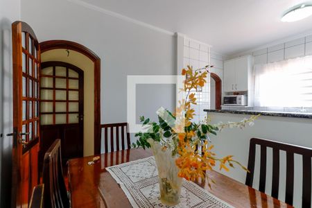 Casa à venda com 130m², 3 quartos e 2 vagas Casa à venda com 130m², 3 quartos e 2 vagasCopa