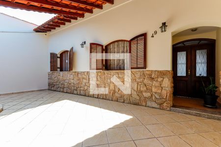 Casa à venda com 130m², 3 quartos e 2 vagas Casa à venda com 130m², 3 quartos e 2 vagasGaragem