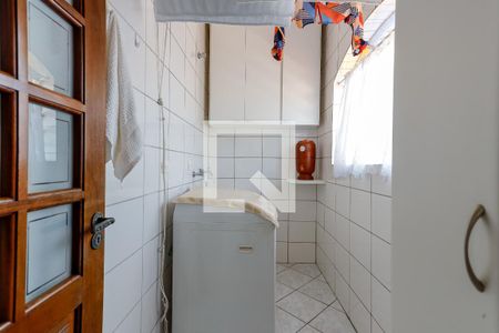 Casa à venda com 130m², 3 quartos e 2 vagas Casa à venda com 130m², 3 quartos e 2 vagasÁrea de Serviço