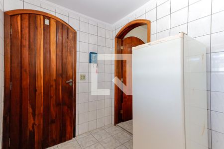 Casa à venda com 130m², 3 quartos e 2 vagas Casa à venda com 130m², 3 quartos e 2 vagasCozinha Edícula