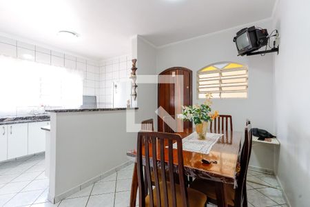 Casa à venda com 130m², 3 quartos e 2 vagas Casa à venda com 130m², 3 quartos e 2 vagasCopa