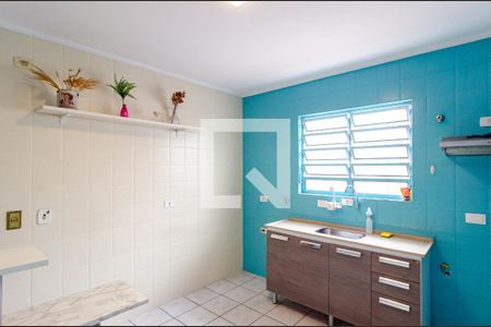 Casa à venda com 130m², 3 quartos e 3 vagas Casa à venda com 130m², 3 quartos e 3 vagasCozinha