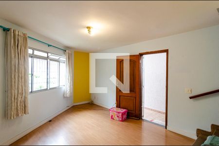 Sala de casa à venda com 3 quartos, 130m² em Bosque da Saúde, São Paulo