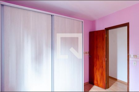 Casa à venda com 130m², 3 quartos e 3 vagas Casa à venda com 130m², 3 quartos e 3 vagasQuarto 2