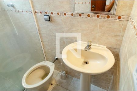 Casa à venda com 130m², 3 quartos e 3 vagas Casa à venda com 130m², 3 quartos e 3 vagasBanheiro da Suíte