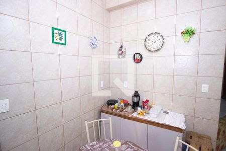 Casa à venda com 110m², 2 quartos e 3 vagas Casa à venda com 110m², 2 quartos e 3 vagasCozinha