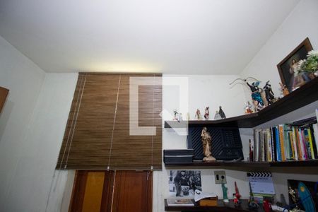 Casa à venda com 110m², 2 quartos e 3 vagas Casa à venda com 110m², 2 quartos e 3 vagasEscritório