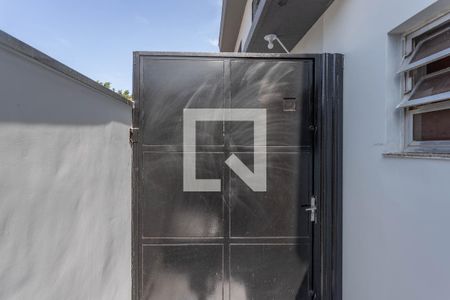 Casa para alugar com 24m², 1 quarto e sem vaga Casa para alugar com 24m², 1 quarto e sem vagaEntrada