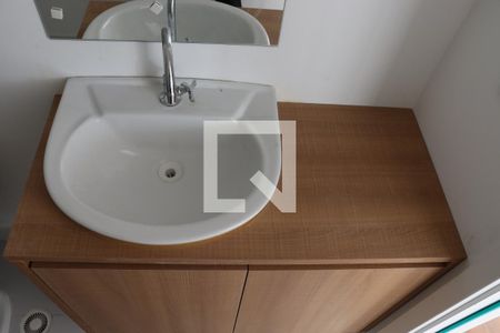 Banheiro de apartamento à venda com 2 quartos, 60m² em Paraisópolis, São Paulo