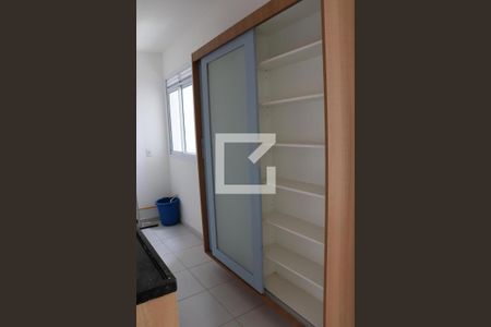 Apartamento à venda com 60m², 2 quartos e 1 vagaÁrea de Serviço