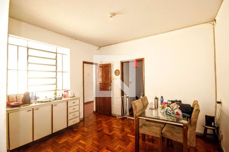 Casa à venda com 163m², 5 quartos e 4 vagassala 3