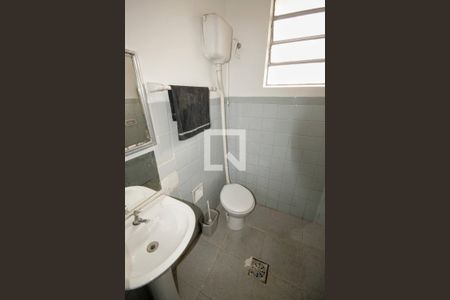 Casa à venda com 163m², 5 quartos e 4 vagasBanheiro