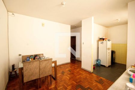 Casa à venda com 163m², 5 quartos e 4 vagassala 3