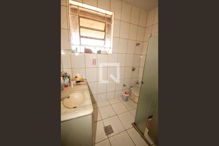 Casa à venda com 163m², 5 quartos e 4 vagasbanheiro 2