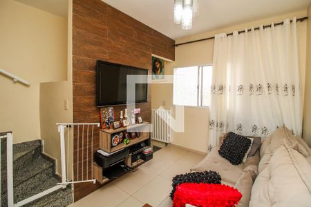 Sala de casa à venda com 2 quartos, 90m² em Vila Ré, São Paulo