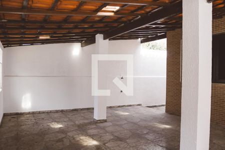 Casa para alugar com 270m², 3 quartos e 2 vagasQuintal
