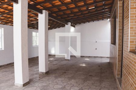 Casa para alugar com 270m², 3 quartos e 2 vagasQuintal