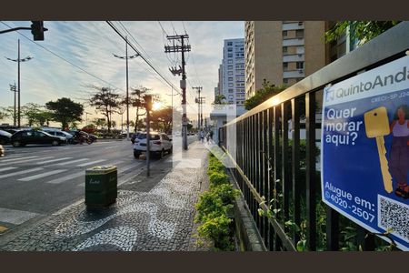 Apartamento para alugar com 62m², 2 quartos e 1 vagaVista da Rua