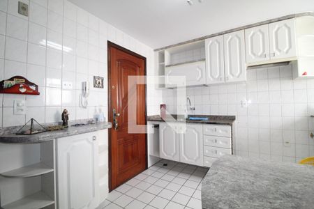 Apartamento para alugar com 80m², 2 quartos e 2 vagasCozinha