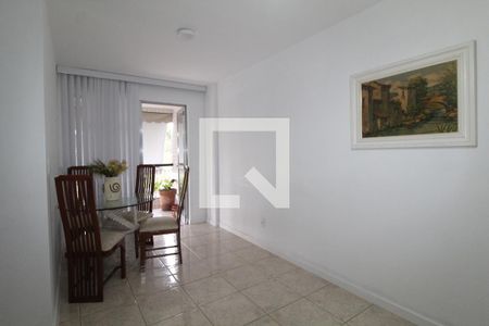 Sala de apartamento para alugar com 2 quartos, 80m² em Anil, Rio de Janeiro