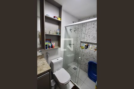 Apartamento à venda com 125m², 4 quartos e 2 vagas Apartamento à venda com 125m², 4 quartos e 2 vagasBanheiro da Suíte 1