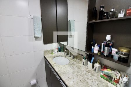Apartamento à venda com 125m², 4 quartos e 2 vagas Apartamento à venda com 125m², 4 quartos e 2 vagasBanheiro da Suíte 2