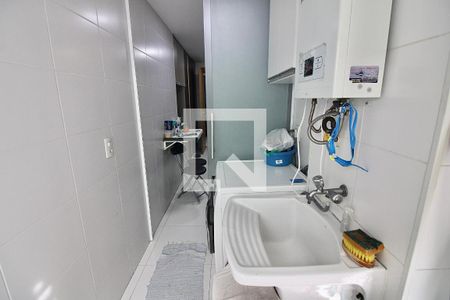 Apartamento à venda com 125m², 4 quartos e 2 vagas Apartamento à venda com 125m², 4 quartos e 2 vagasÁrea de Serviço