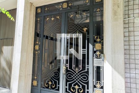 Apartamento à venda com 45m², 1 quarto e sem vaga Apartamento à venda com 45m², 1 quarto e sem vagaFachada