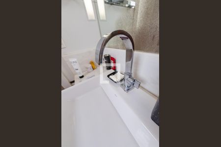 Apartamento à venda com 320m², 5 quartos e 1 vagaBanheiro suíte 1