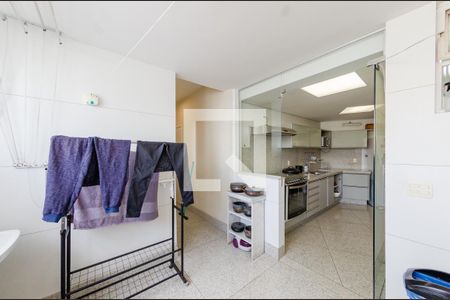 Apartamento à venda com 320m², 5 quartos e 1 vagaÁrea de serviço