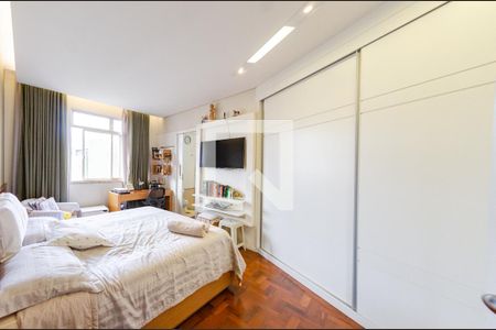 Apartamento à venda com 320m², 5 quartos e 1 vagaSuíte 2
