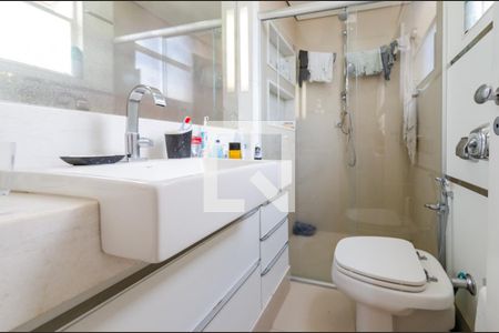 Apartamento à venda com 320m², 5 quartos e 1 vagaBanheiro suíte 1