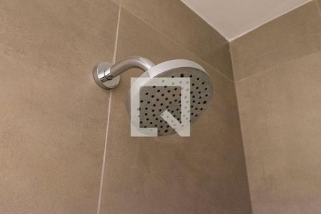 Banheiro de kitnet/studio para alugar com 1 quarto, 32m² em Pinheiros, São Paulo